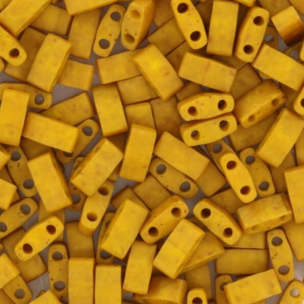 Miyuki Half Tila Opaque matte mustard (5 gram) - Billede 2